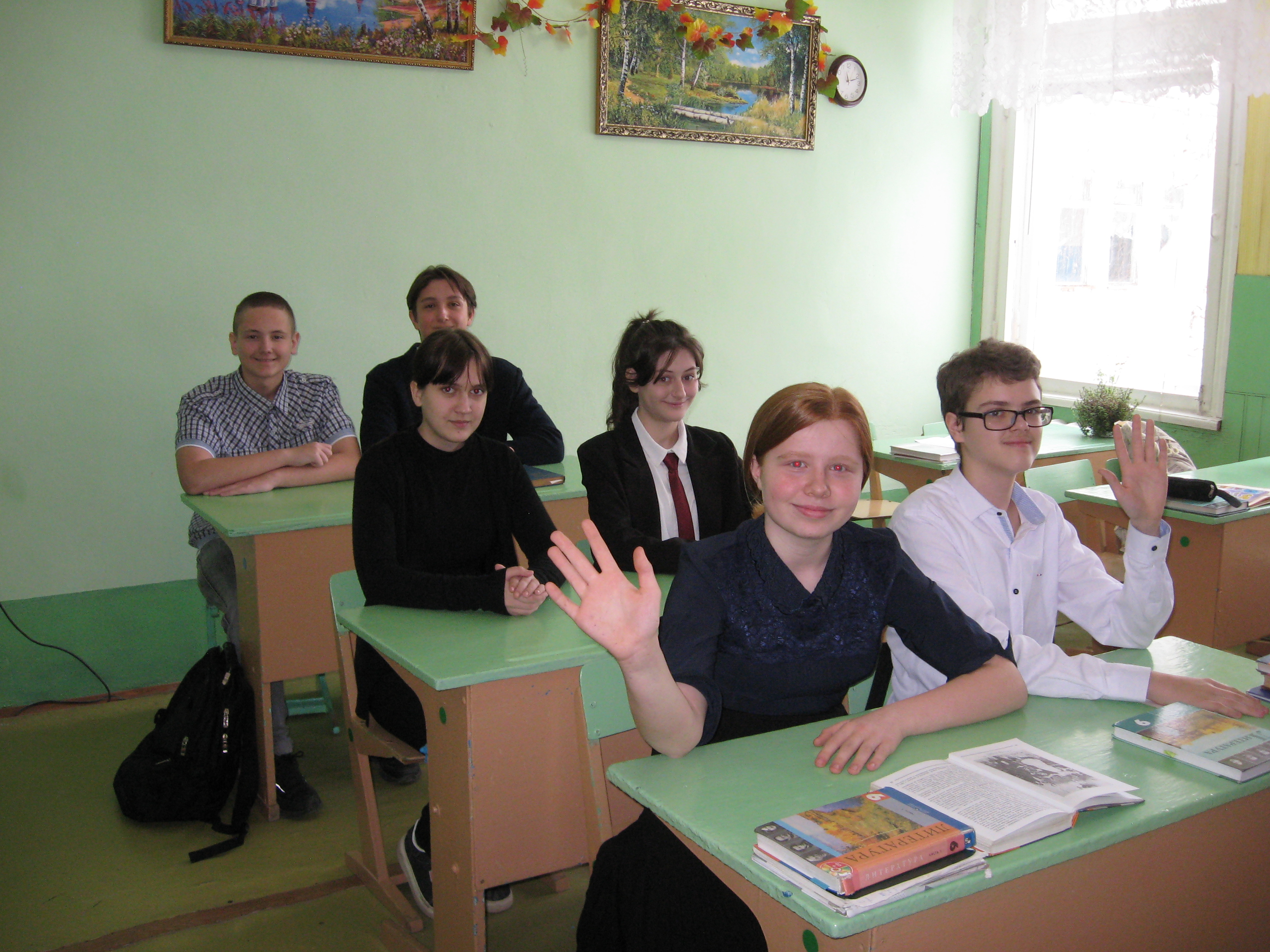 Учащиеся 8 класса - участники Всероссийского конкурса &amp;quot;Живая классика&amp;quot;.